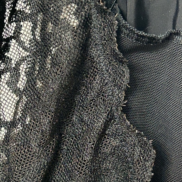 PINK By Victoria's Secret Black Lace Halter V-Neck Underwire Bralette - Picture 8 of 13